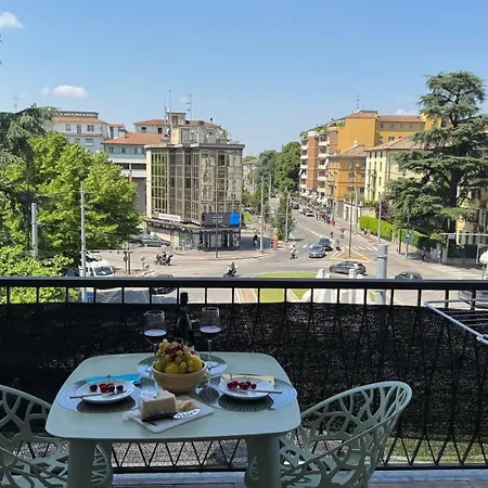 Monolocale Per 2 Nel Centro Di - Aurea ! *