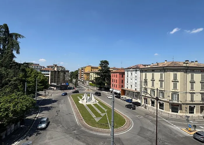 Monolocale Per 2 Nel Centro Di - Aurea ! * Parma