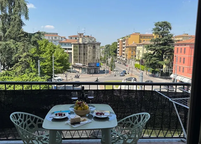 Monolocale Per 2 Nel Centro Di - Aurea ! *