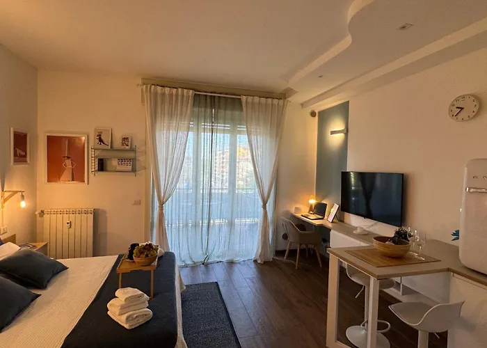 Monolocale Per 2 Nel Centro Di - Aurea ! * Parma