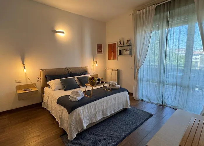 Monolocale Per 2 Nel Centro Di - Aurea ! Parma